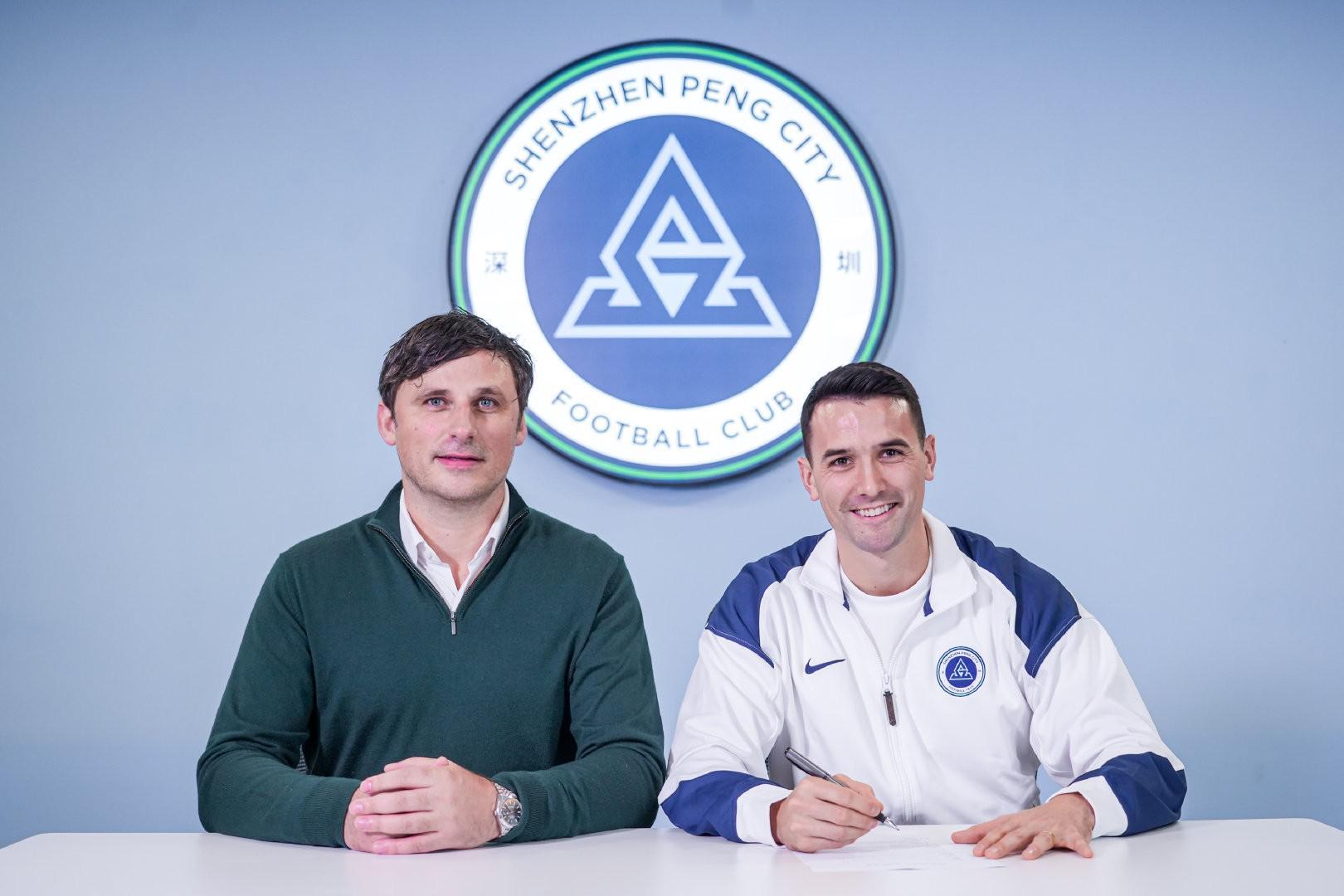 开云体育官网-记者：周定洋在深圳拿顶薪，他和新鹏城外援都不享受优惠政策