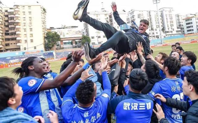 开云体育登录-三镇南下昆明携预备队“干练” 为2023三线作战布局